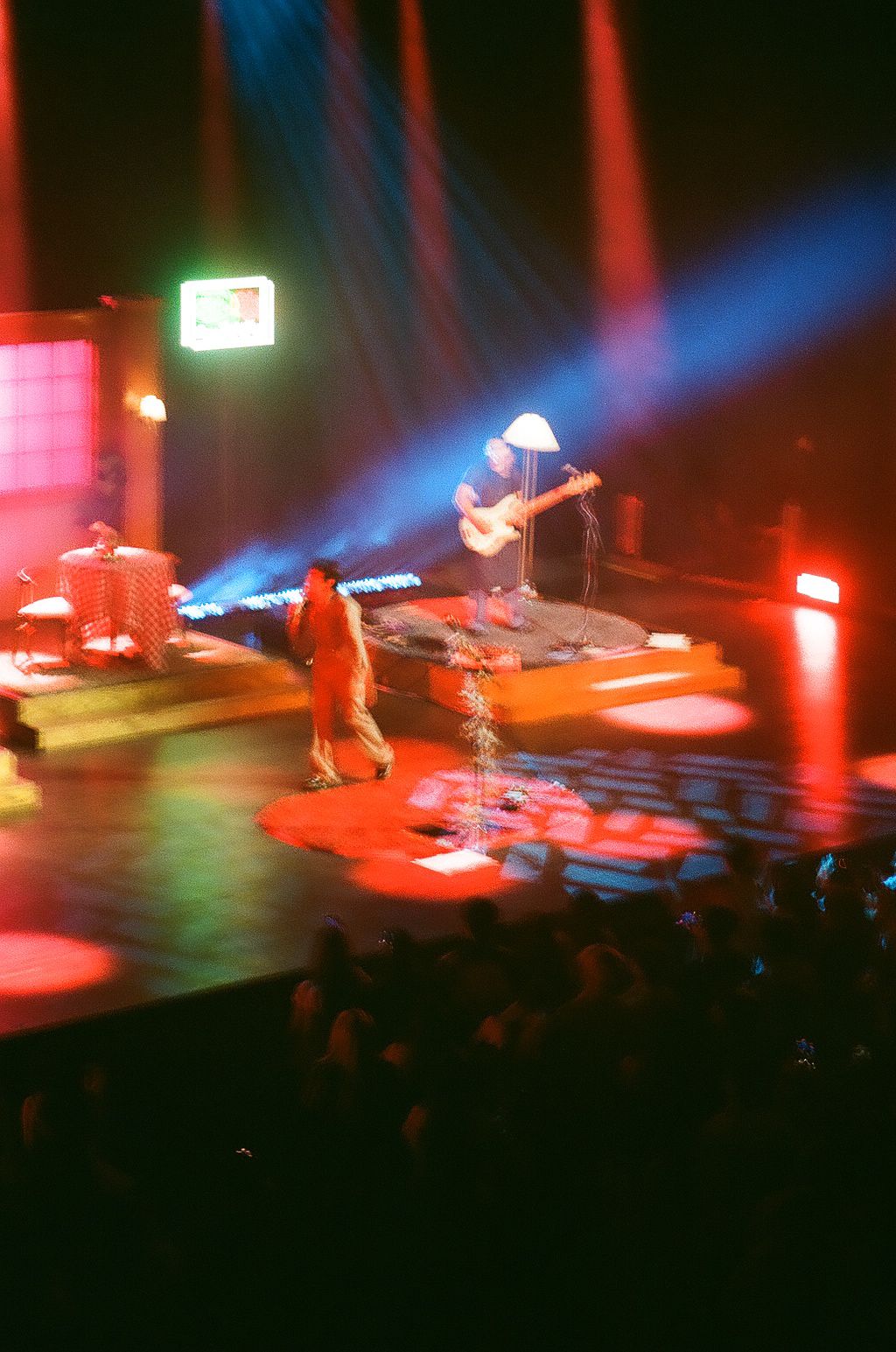 fujifilm 400 @ grentperez concert (june 07/25) | canon sureshot 85